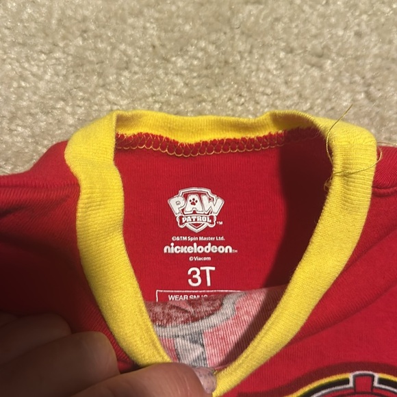 Paw Patrol boys pajama sets size 3T - Picture 5 of 6